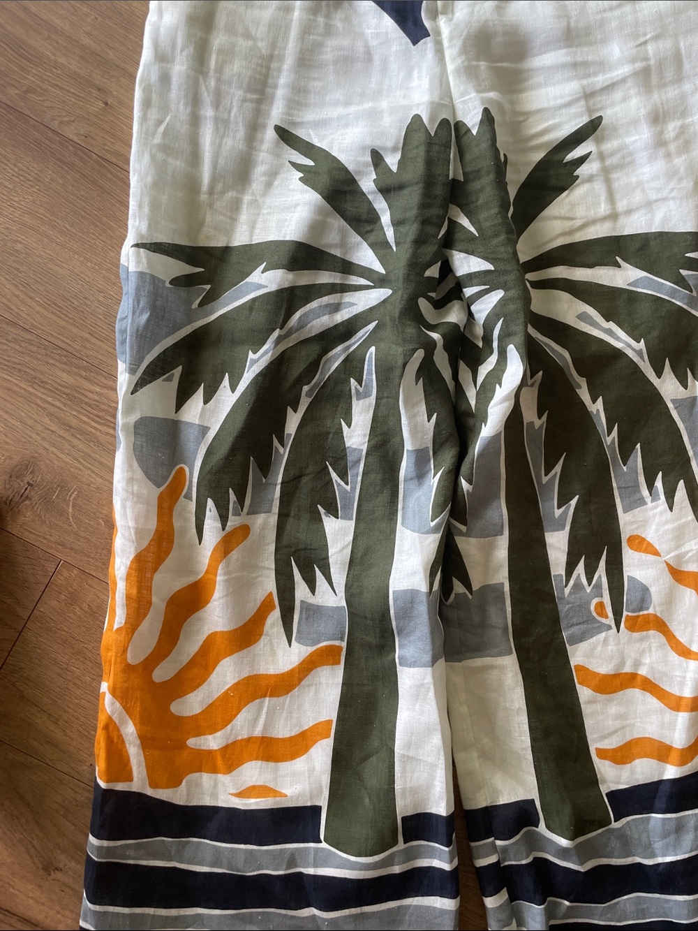 Tropical Palm Print Wide-Leg with separate top. White/Green/Orange - Picture 7 of 10
